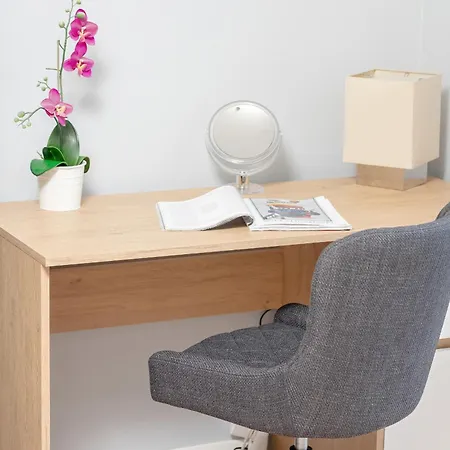 Cosy And Bright With Balcony In Redlowo By Renters * גדינייה