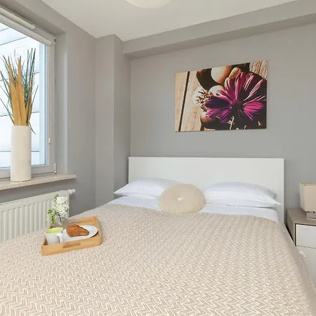 Cosy And Bright With Balcony In Redlowo By Renters Apartment *