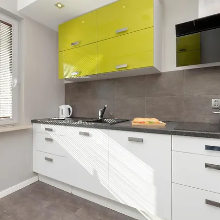 Cosy And Bright With Balcony In Redlowo By Renters גדינייה